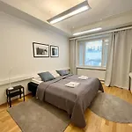 Kotimaailma Apartments Kamppi - 1Br With A Key Code