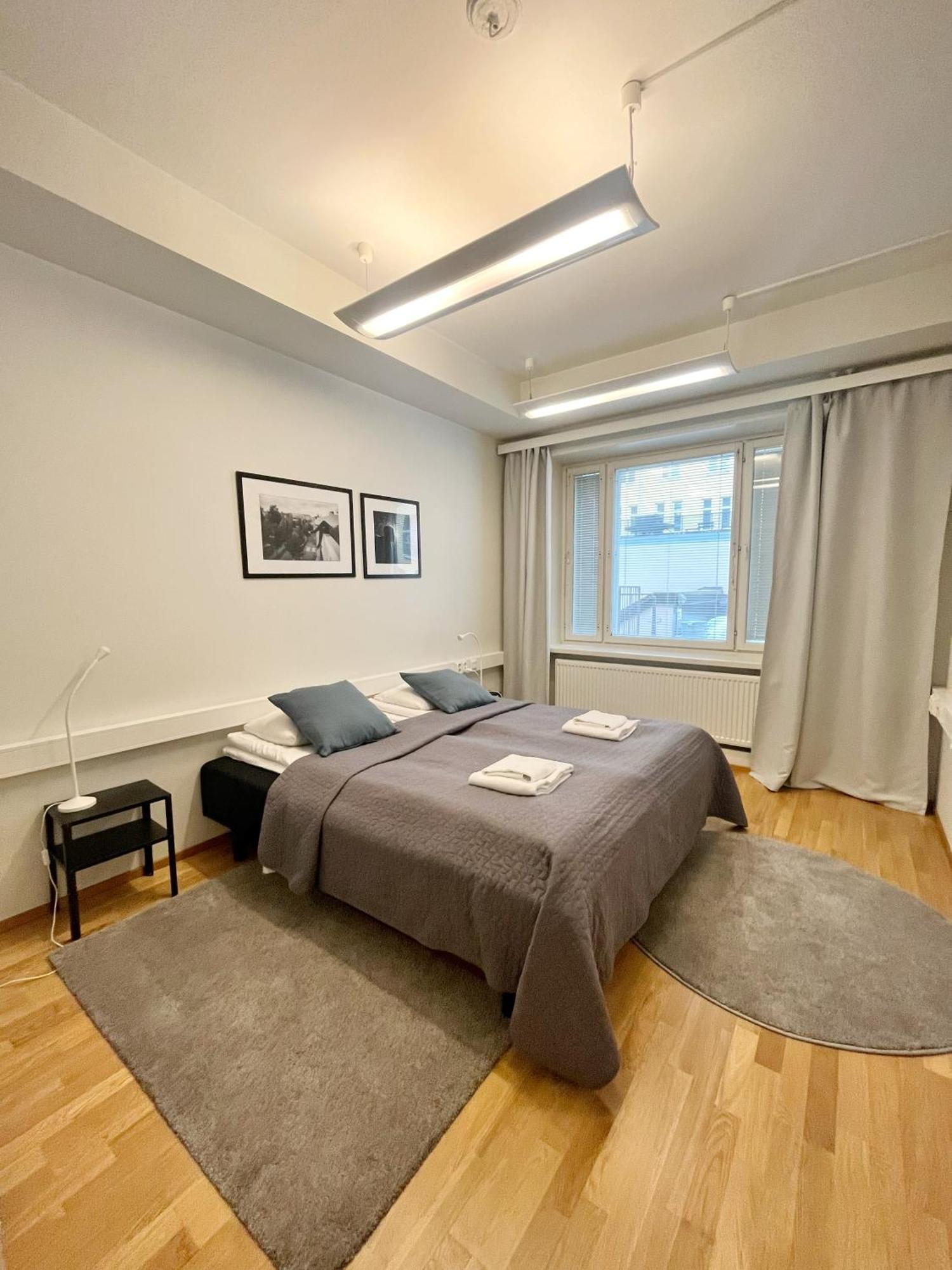Kotimaailma Kamppi - 1br With A Key Code Apartment Helsinki
